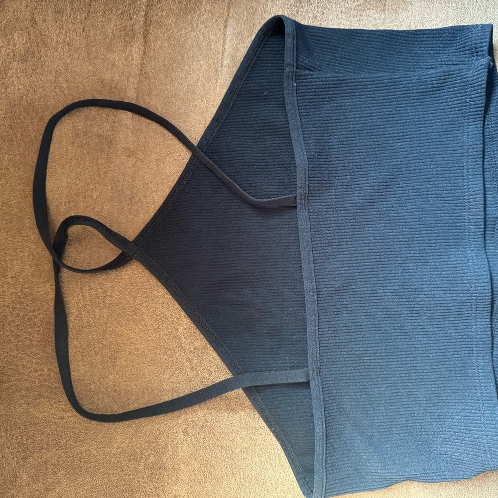 Abercrombie & Fitch Soft Halter Crop Top - Black, Size Small - Picture 2 of 3